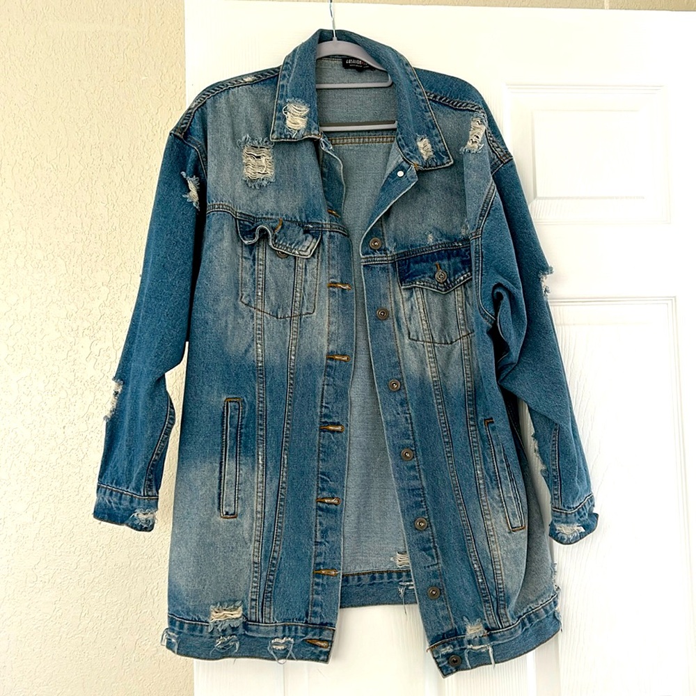 Fashion Nova distressed boyfriend-style denim jacket. Size S.